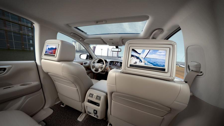  Nissan Pathfinder Concept 2012 года  (фото 7 из 11)